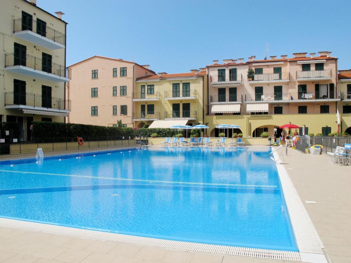 Apartment Cala Azzurra - Imp312 By Interhome Imperia Εξωτερικό φωτογραφία